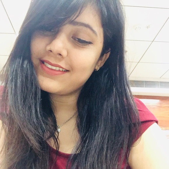 Meet your Posher, Ursula - Picture 1 of 1